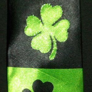 FIBER OPTIC FLASHING BLACK & GREEN SHAMROCK NECKTIE BRAND NEW WITH TAGS
